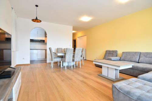 Фотография апарт отеля Apart Hotel M.S. KATUNJANIN