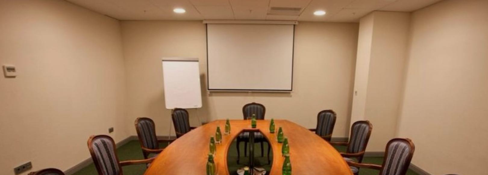 Фотография конференц-зала Тура