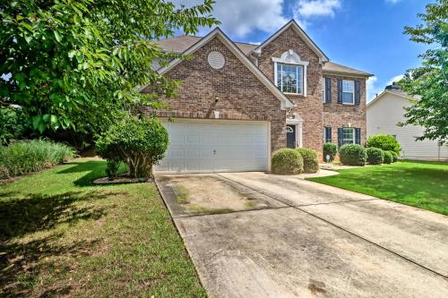 Фотографии гостевого дома 
            Family Home, 23Mi to DWTN Atlanta and Aquarium