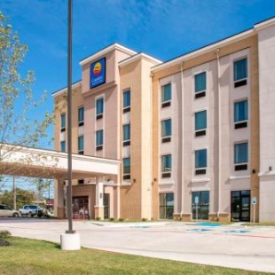 Фотография гостиницы Comfort Inn & Suites San Marcos