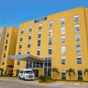 Фотографии гостиницы 
            City Express Tuxpan