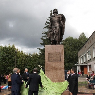 Фотография памятника Памятник Святому благоверному князю Ростиславу