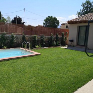 Фотография гостевого дома La Alberca 2 Casa especial para parejas con jardín y piscina