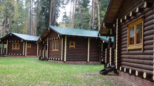 Фотография базы отдыха Загородный отель Тихий лес