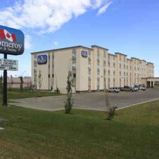 Фотографии гостиницы 
            Pomeroy Inn and Suites Dawson Creek