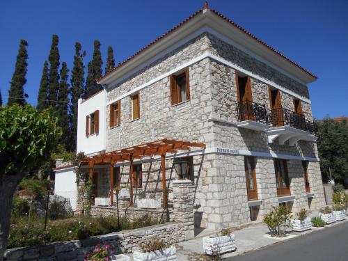 Фотография гостиницы Pythais Hotel