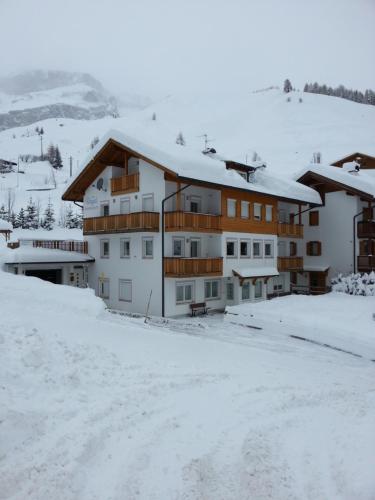 Фотография апарт отеля Alpenroyal Arabba