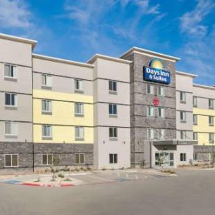 Фотографии гостиницы 
            Days Inn & Suites by Wyndham Lubbock Medical Center