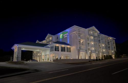 Фотография гостиницы Holiday Inn Express Pigeon Forge – Sevierville, an IHG Hotel