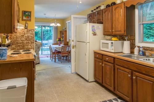 Фотография гостевого дома 2 Bed 1 Bath Vacation home in Sylva