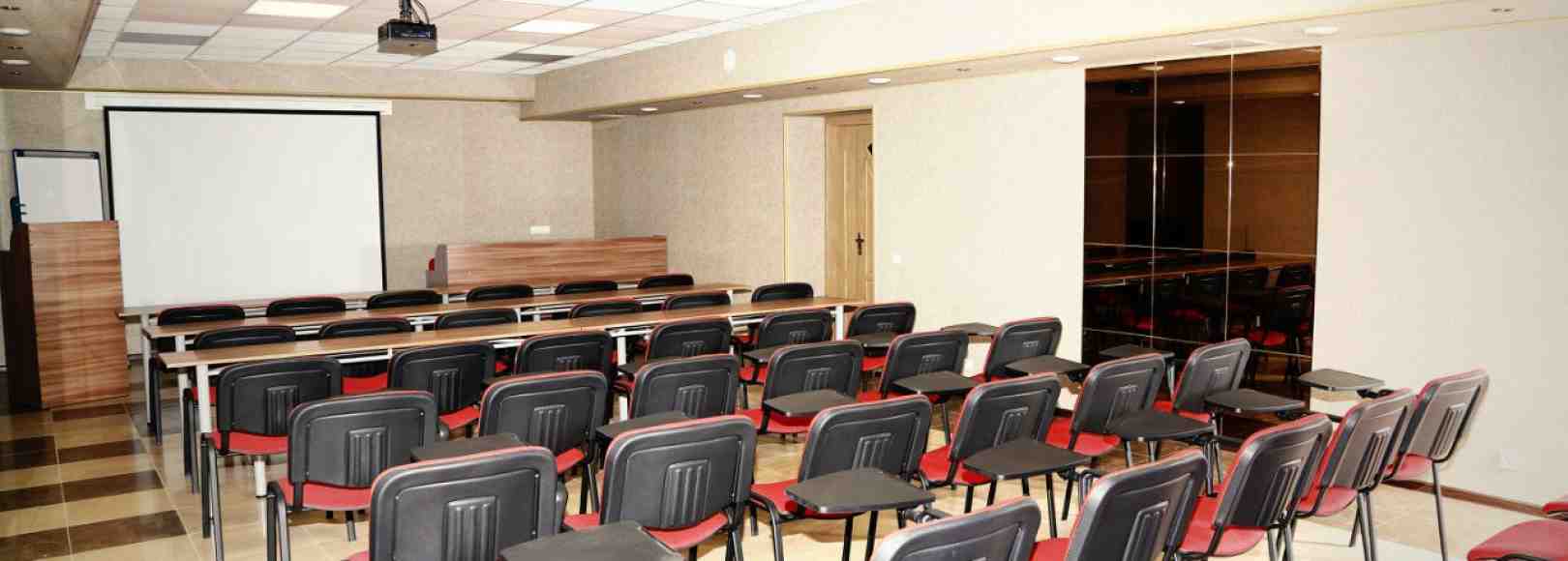 Фотография конференц-зала Чалпан