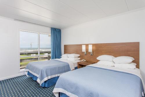 Фотография мотеля Days Inn & Suites by Wyndham Kill Devil Hills-Mariner