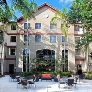 Фотографии гостиницы 
            Sonesta ES Suites Fort Lauderdale Plantation