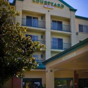 Фотографии гостиницы 
            Courtyard by Marriott Portland Tigard