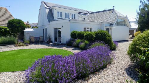 Фотография гостевого дома The Studio