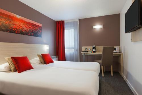 Фотография гостиницы The Originals City, Tabl'Hôtel, Cambrai (Inter-Hotel)