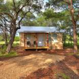 Фотография гостевого дома Cabins at Flite Acres-Mockingbird Cabin