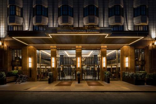 Фотография гостиницы Hilton Vienna Plaza