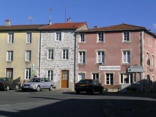 Фотографии гостевого дома 
            Gîte Ferrières-sur-Sichon, 4 pièces, 6 personnes - FR-1-489-191