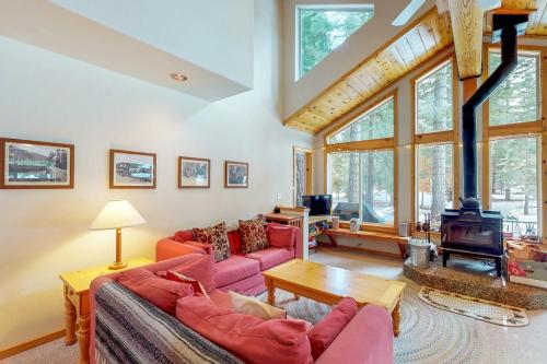 Фотография гостевого дома Happy Family Cozy Cabin