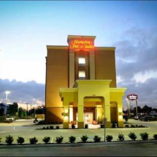 Фотографии гостиницы 
            Hampton Inn and Suites Houston Central