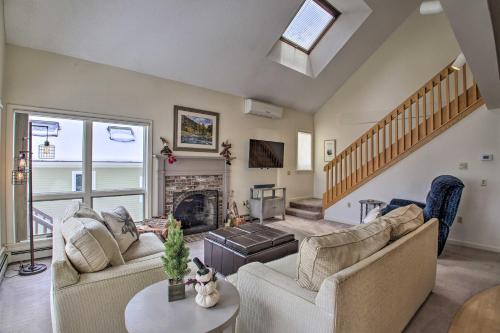 Фотография гостевого дома Family-Friendly Jackson Home, 5 Mi to Story Land!