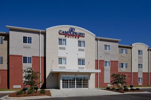 Фотография гостиницы Candlewood Suites Enterprise, an IHG Hotel