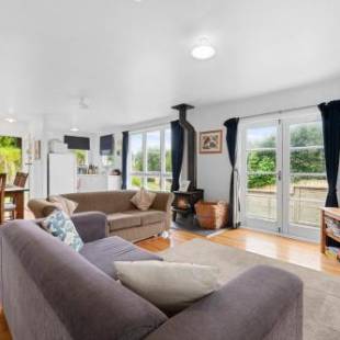 Фотографии гостевого дома 
            Blue Breeze - Waikanae Beach Holiday Home