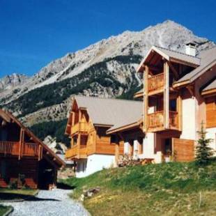 Фотографии гостевого дома 
            Le Barlèt23 pers Hameau des Chazals Nevache Hautes Alpes