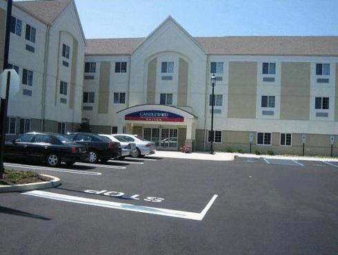 Фотография гостиницы Candlewood Suites Bordentown-Trenton, an IHG Hotel
