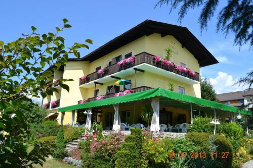 Фотография гостевого дома Gästehaus Bärwald