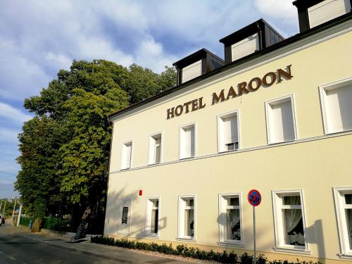 Фотографии гостиницы 
            Hotel Maroon