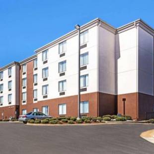 Фотографии гостиницы 
            Comfort Suites Tuscaloosa near University