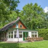 Фотография гостевого дома Beautiful home with lots of privacy, in the forest