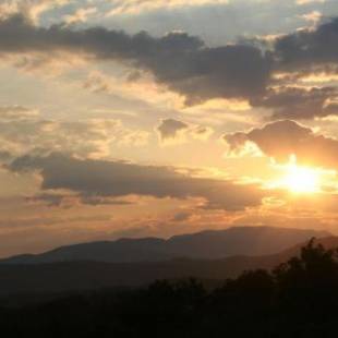 Фотографии гостевого дома 
            Smoky Mountain View