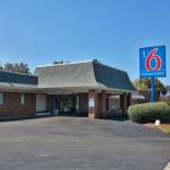 Фотография гостиницы Motel 6-Tallahassee, FL - Downtown