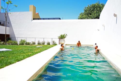 Фотография гостевого дома The Late Birds Lisbon - Gay Urban Resort