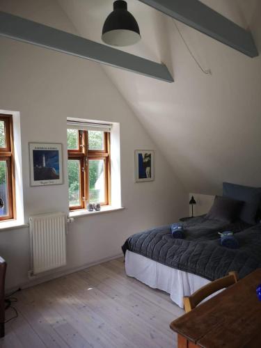 Фотография мини отеля Hvirrekærgaard, midt i naturen.