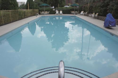 Фотография гостиницы La Quinta by Wyndham Nashville Airport