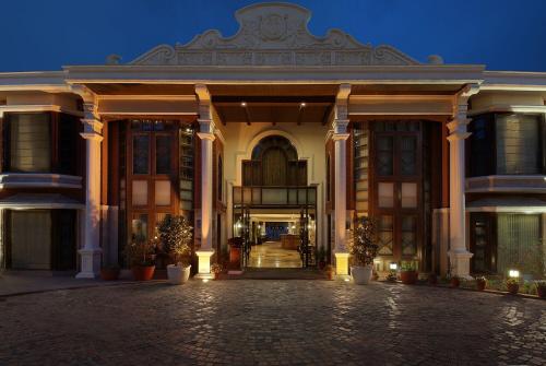 Фотография гостиницы Ramada by Wyndham Mussoorie Mall Road