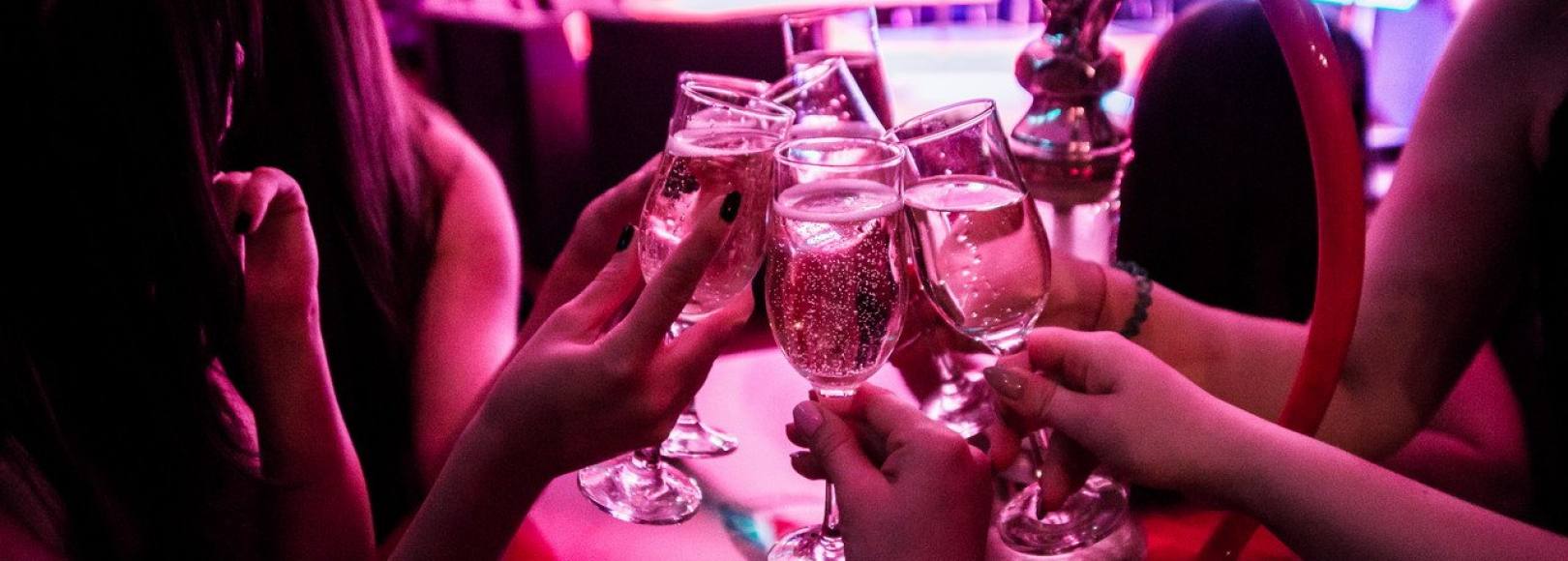 Фотография ночного клуба Декольте