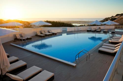 Фотография гостиницы The Beachfront - Praia D'El Rey Golf & Beach Resort