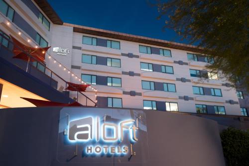 Фотография гостиницы Aloft Scottsdale