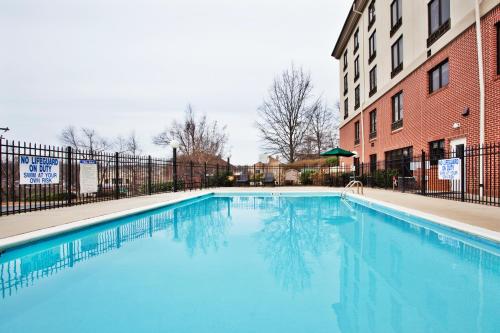 Фотография гостиницы Holiday Inn Express Hotel & Suites Greenville-Downtown, an IHG Hotel