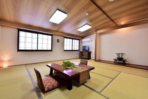 Фотографии мини отеля 
            Takenoya Ryokan (Guest House Takenoya)