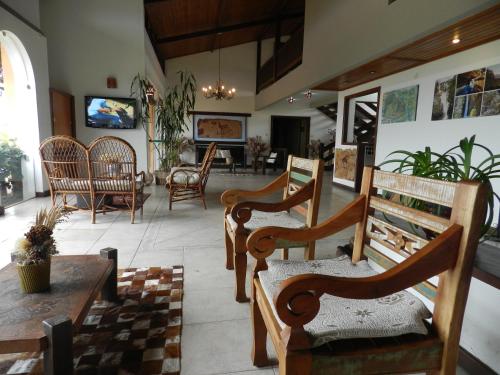 Фотография гостиницы Alpina Hotel