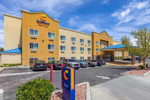 Фотография гостиницы Comfort Suites Victorville