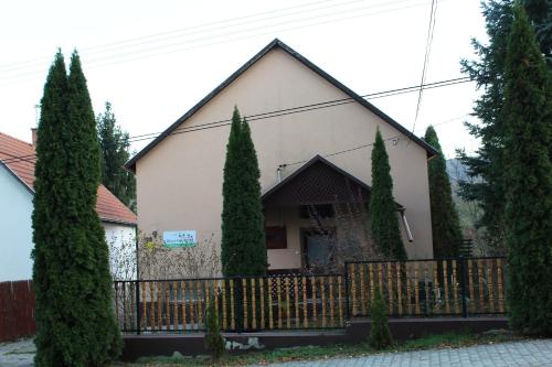 Фотография гостевого дома Jászay vendégház Parádsasvár