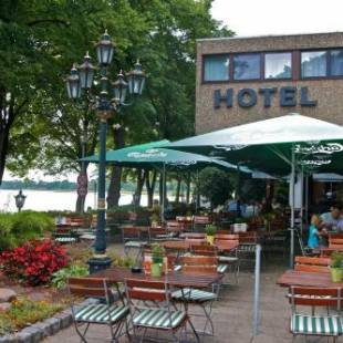 Фотографии гостиницы 
            Hotel Rheinterrasse Benrath