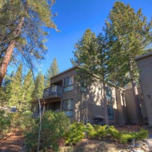 Фотография гостевого дома Sparrows Nest by Lake Tahoe Accommodations